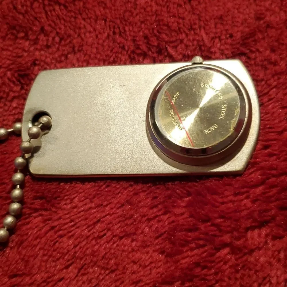 Head Games Montage Shampoo Conditioner‎ Hair Care Dog Tag Watch Pendant & Chain